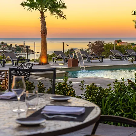 Les Jardins Du Cedre, Boutique & Gastronomie Hotel Port Vendres
