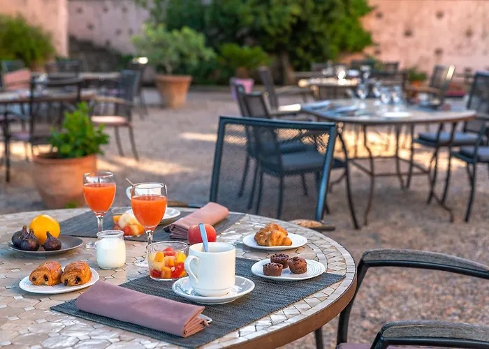 Hotel Les Jardins Du Cèdre 3*