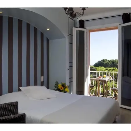 Hotel Les Jardins Du Cedre Port Vendres