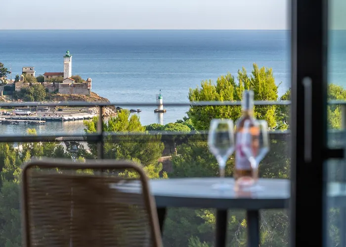 Hotel Les Jardins Du Cedre, Boutique & Gastronomie Port Vendres