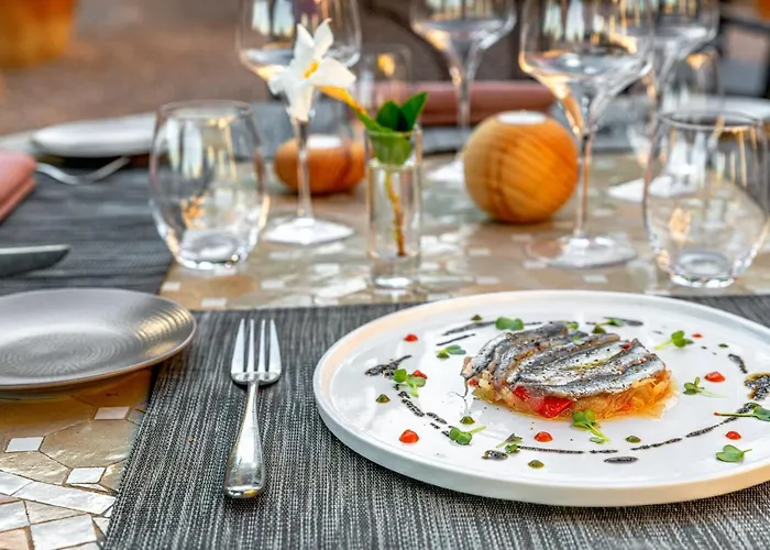 Hotel Les Jardins Du Cedre, Boutique & Gastronomie